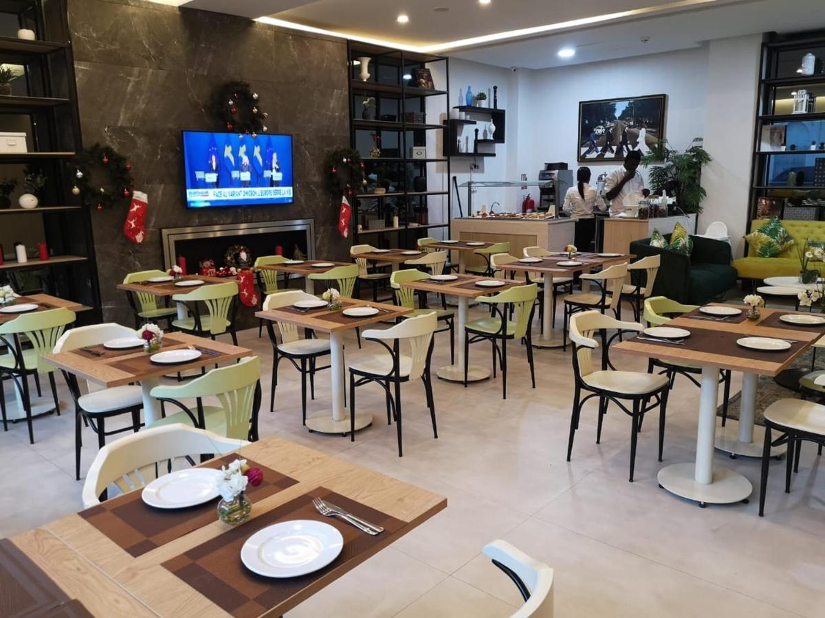 호텔 엑세 고티에 카사블랑카 외부 사진